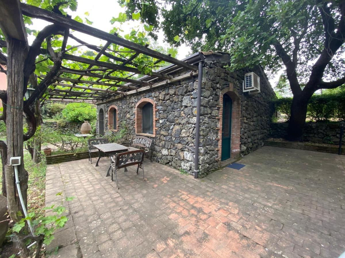 Bed And Breakfast Il Glicine Piedimonte Etneo Ngoại thất bức ảnh